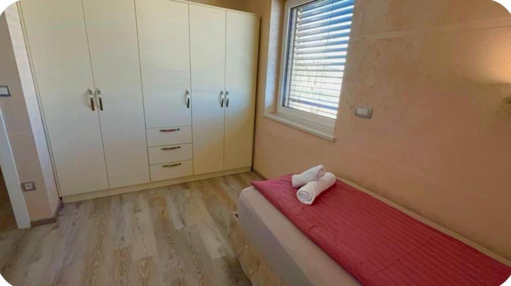 Villa Moste With Pool & Ev Station Ljubljana Kültér fotó